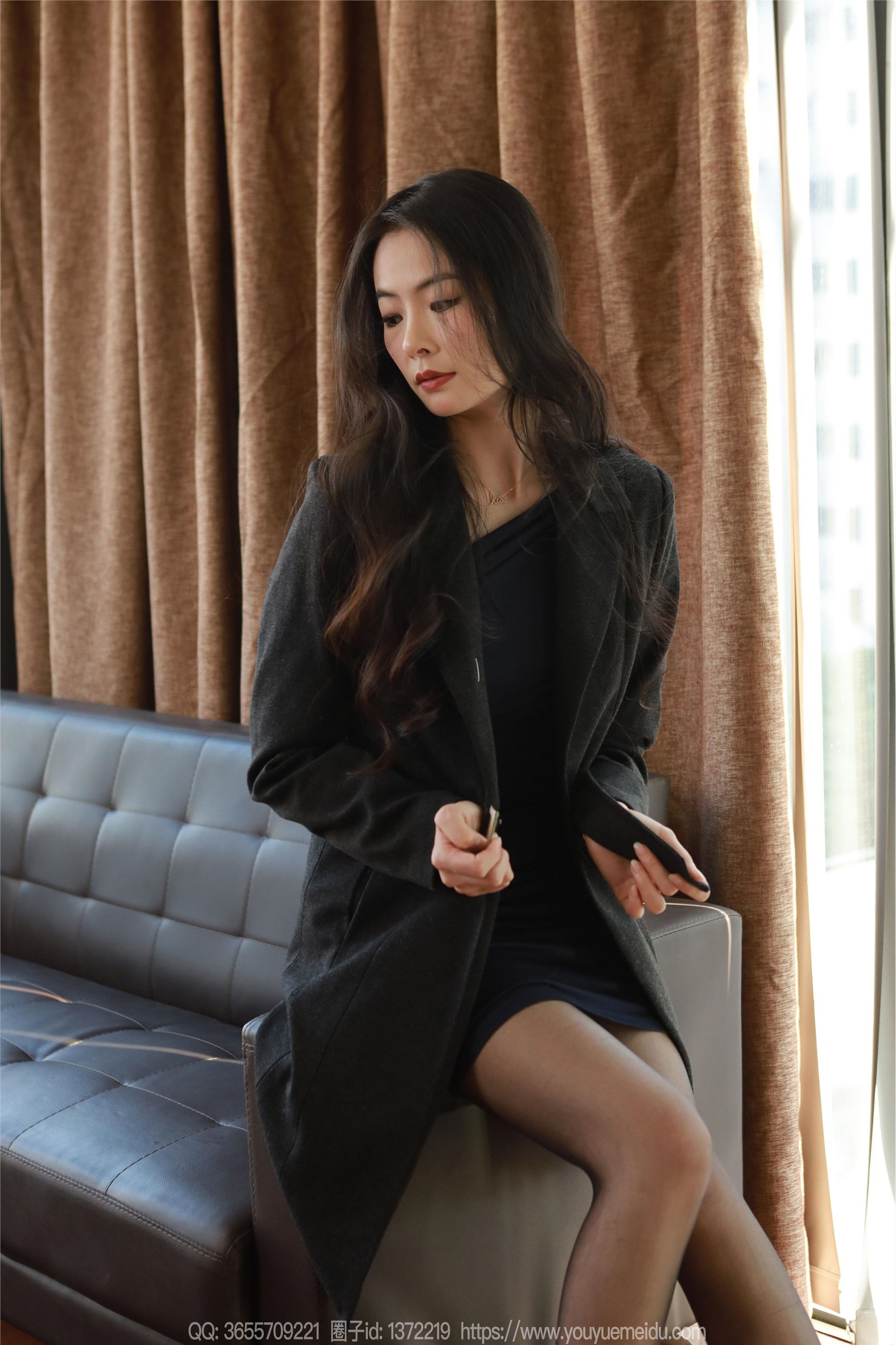 IESS异思趣向  2025.01.16 丝享家 1952 小金《风情风衣》